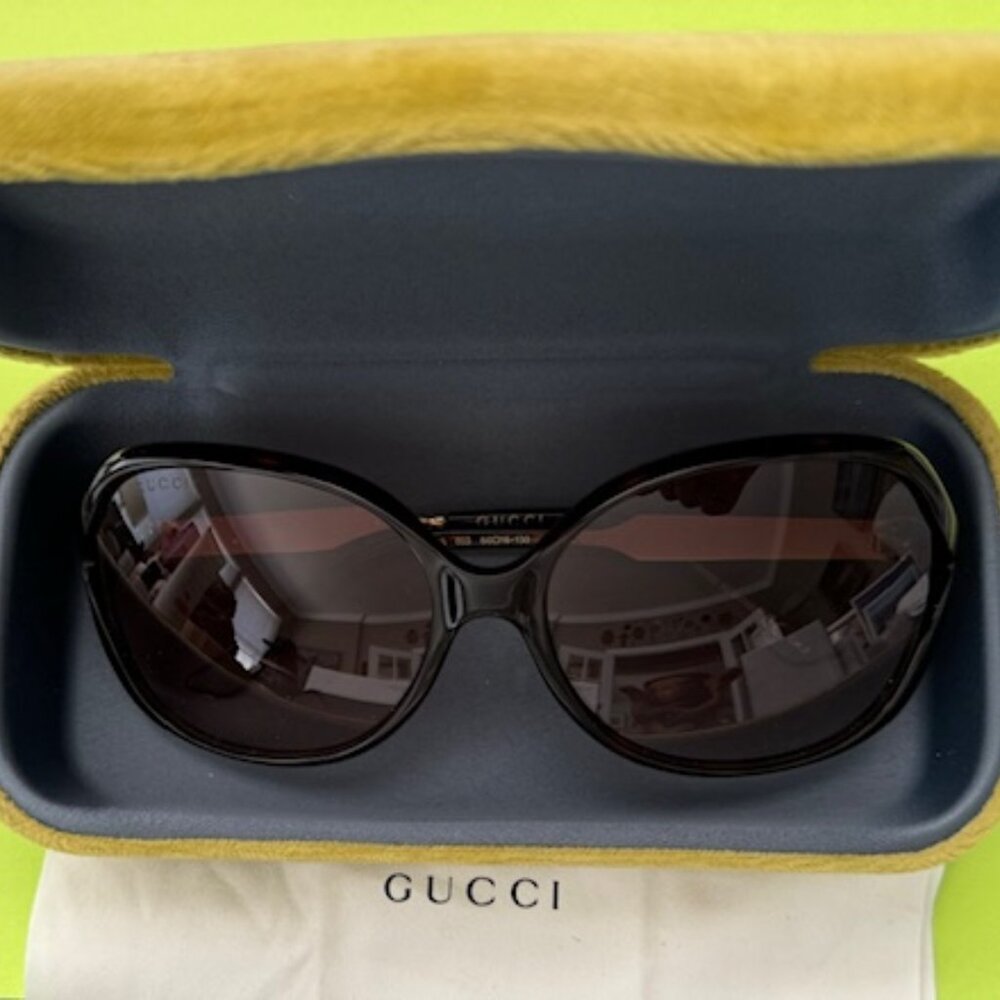Gucci Sunglasses - Picture 6 of 6